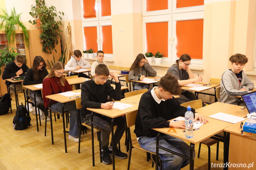 Dzień Liczby Pi w LO w Rymanowie. Odkrywanie matematycznych talentów [ZDJĘCIA]