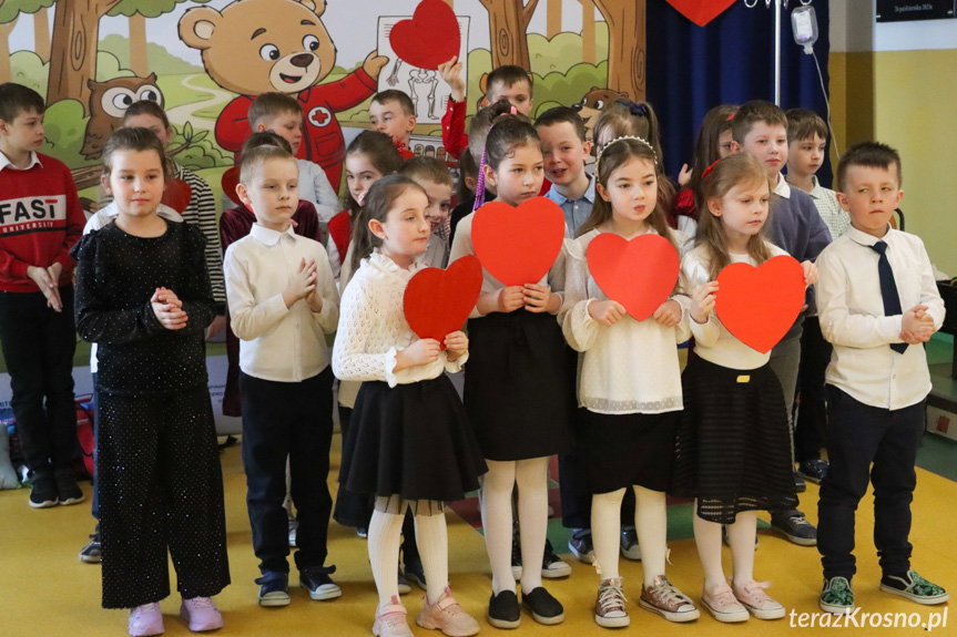 Defibrylator AED w Wietrznie: lokalne centrum bezpieczeństwa
