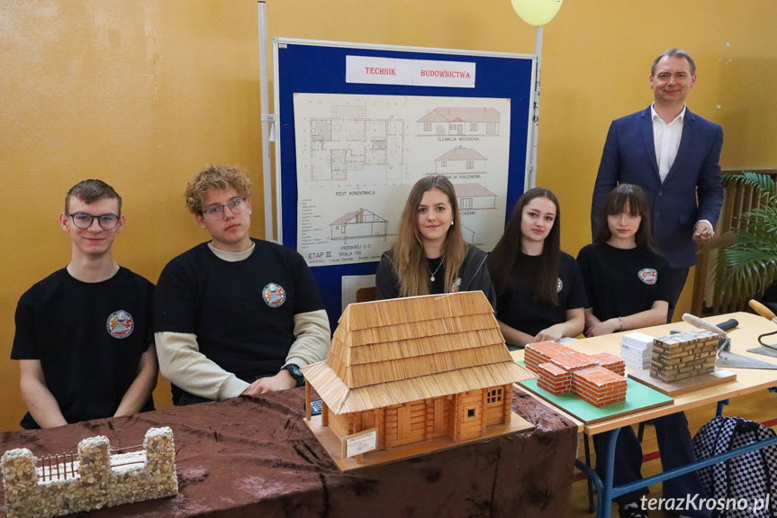 Zostań architektem swojej przyszłości. Dzień Otwarty w Zespole Szkół Architektoniczno-Budowlanych w Krośnie [ZDJĘCIA]