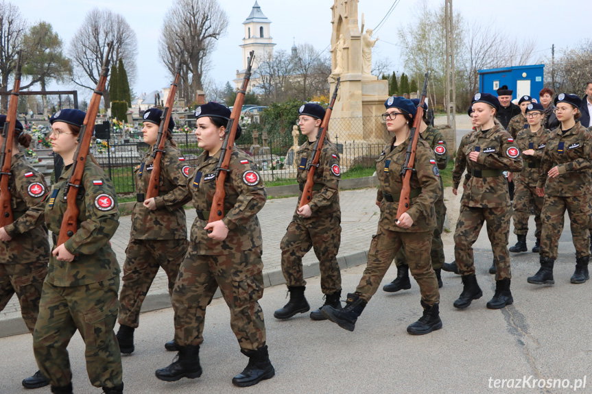 Katyń polską Golgotą. Obchody Dnia Pamięci Ofiar Zbrodni Katyńskiej w Rymanowie [ZDJĘCIA]
