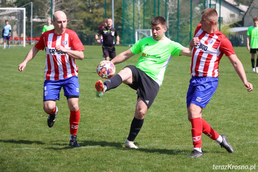 Derby gminy Rymanów w samo południe. Zwycięstwo drużyny z Klimkówki [ZDJĘCIA]