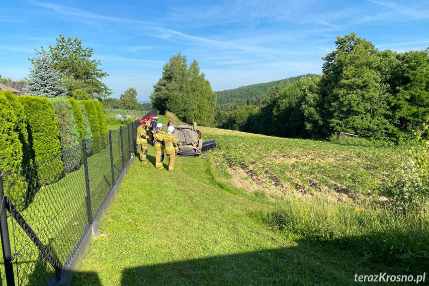 Dachowanie renault w Korczynie