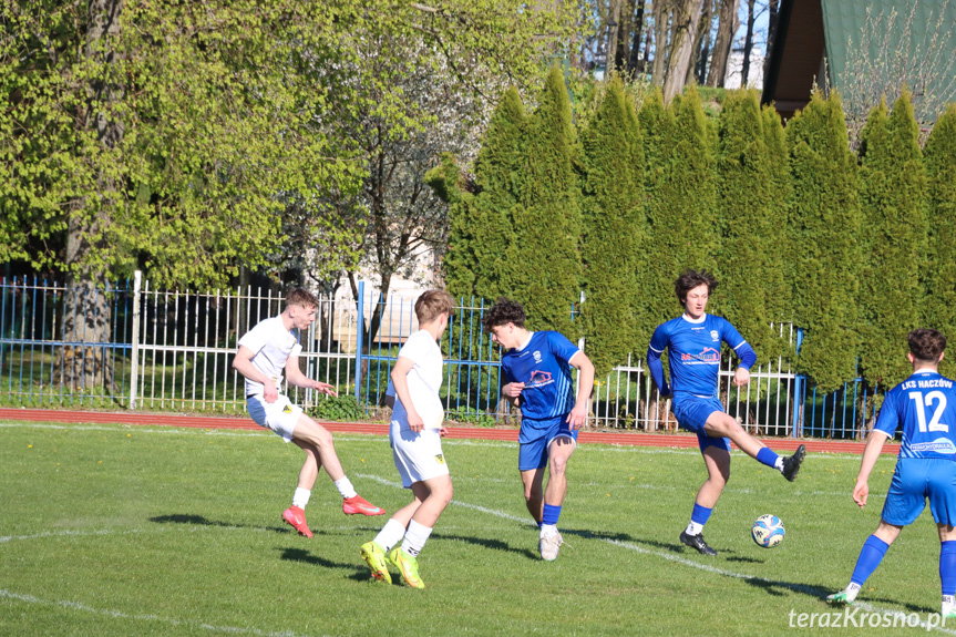 Efektowne zwycięstwo juniorów LKS Haczów z Lubatówką. Hat trick Michała Soboty [ZDJĘCIA]