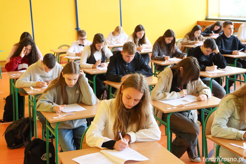 Pierwszy Powiatowy Konkurs Wiedzy o Januszu Korczaku w Krośnie [ZDJĘCIA]