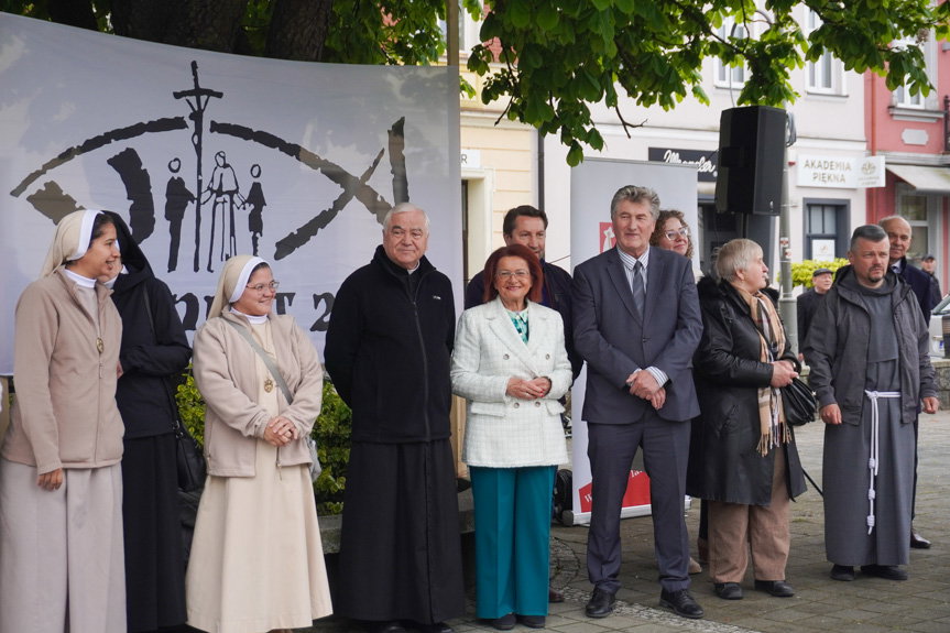 Już po raz dziesiąty Jasło tańczyło dla św. Jana Pawła II