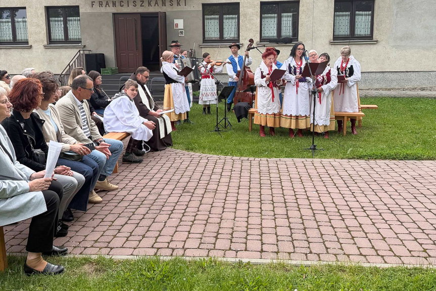 Ludowa Majówka w Dukli