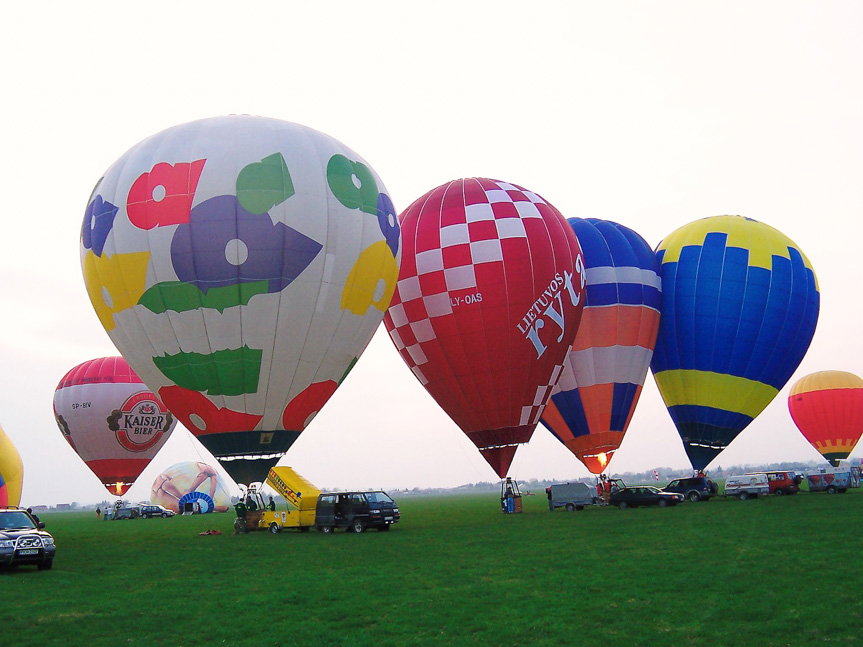 Górskie Zawody Balonowe w Krośnie. Zobacz zdjęcia z 2006 roku [ZDJĘCIA]