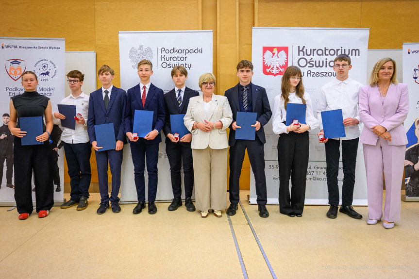 Najzdolniejsi uczniowie z Podkarpacia odebrali wyróżnienia