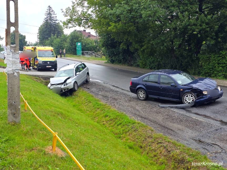 Kolizja dwóch samochodów w Chorkówce