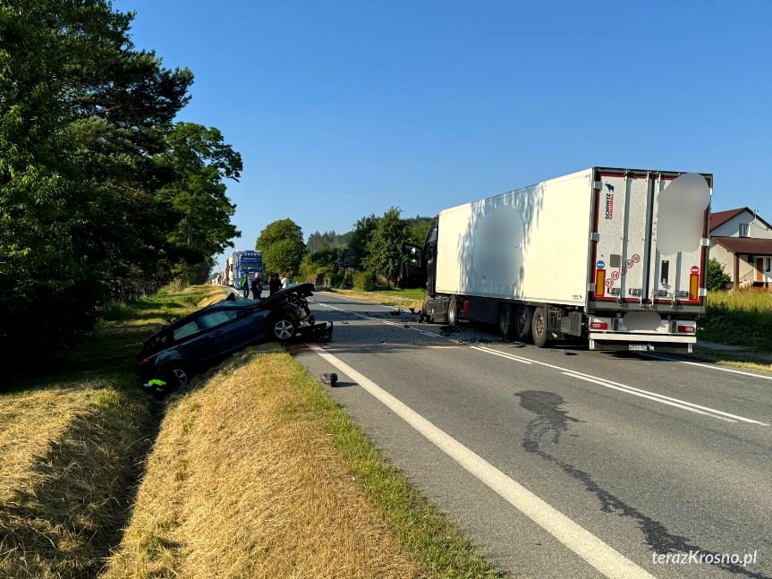 Wypadek na DK19 w Tylawie