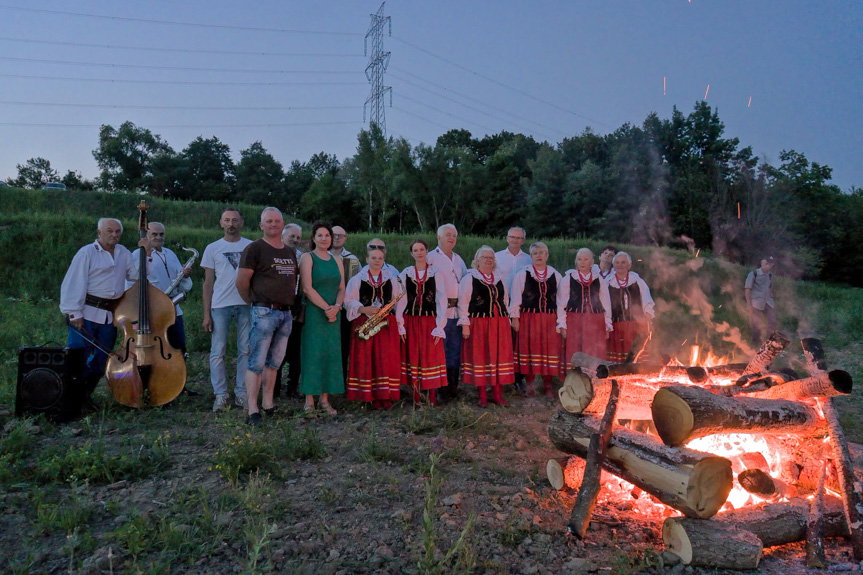 Sport, muzyka i tradycja podczas Sobótki w Iskrzyni