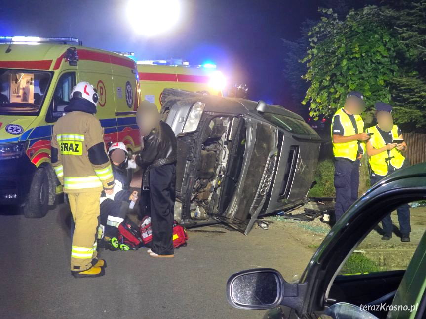 Audi na boku. Nocny wypadek w Wojaszówce