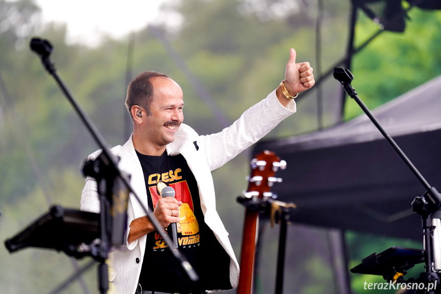"Weselny Pyton" i "Miłość w Zakopanem" na żywo. Sławomir wystąpił na Dniach Jedlicza 2026