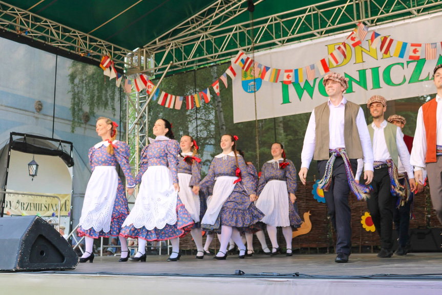 Polonijni artyści z Kanady wystąpili w Iwoniczu-Zdroju