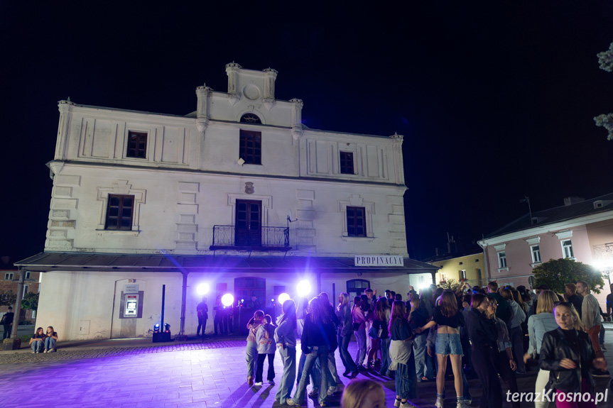Potacówka w Dukli. Rynek zamienił się w parkiet