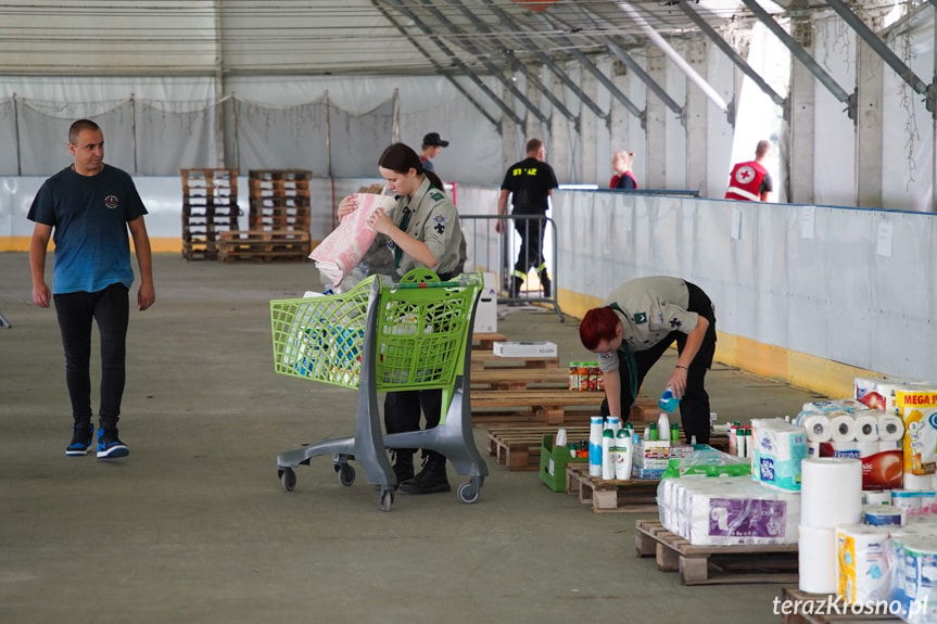 Zbiórka w Krośnie. Mieszkańcy ruszyli na pomoc poszkodowanym przez powódź