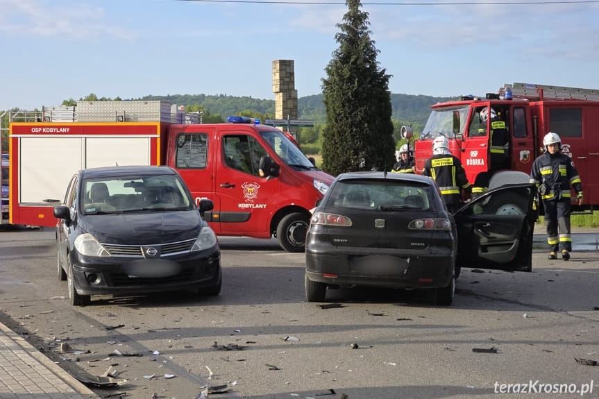 Zderzenie dwóch samochodów w Bóbrce