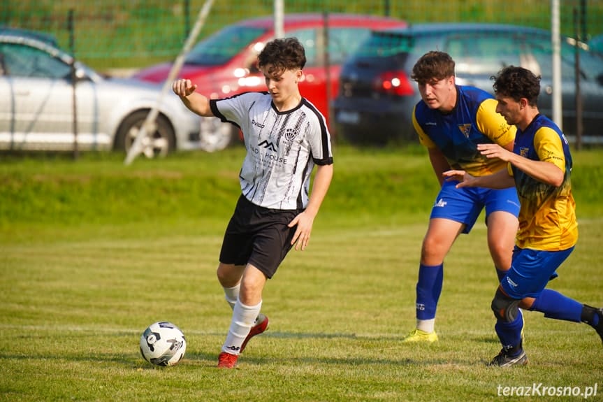 Tęcza Zręcin - LKS Haczów 1:1