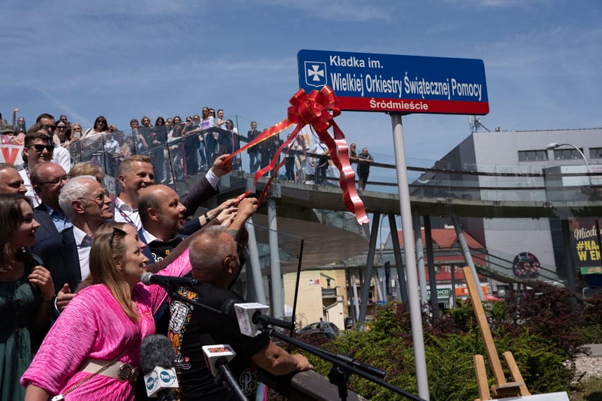 Wielka Orkiestra Świątecznej Pomocy oficjalnie patronem okrągłej kładki w Rzeszowie [ZDJĘCIA]