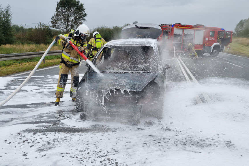 Pożar samochodu na DK94 w Świlczy