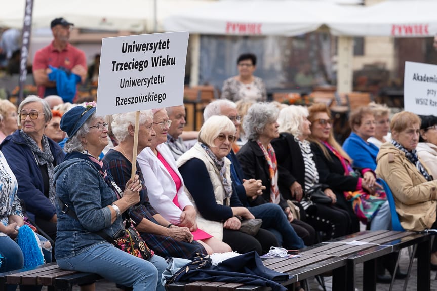 Wystartowały Senioralia Rzeszowskie. Koncert Majki Jerzowskiej na otwarcie [ZDJĘCIA]