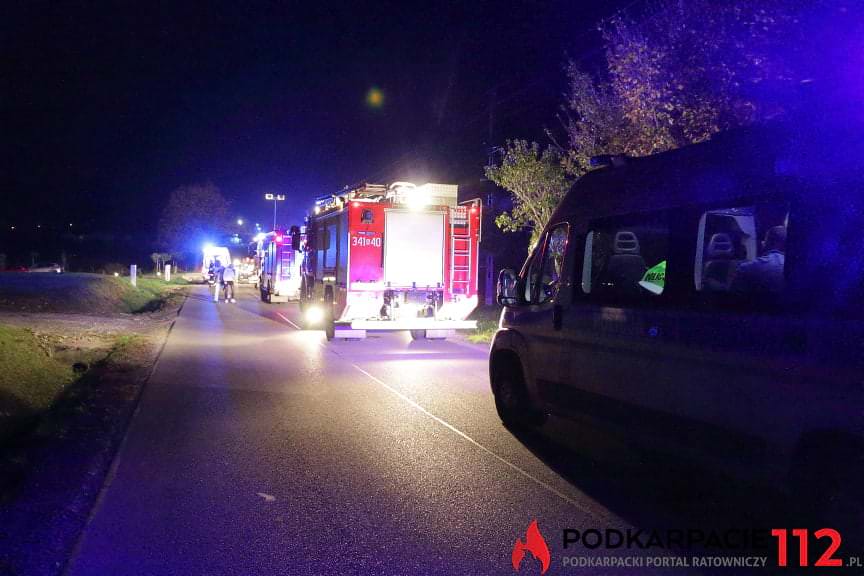 Kolizja w Zręcinie, zderzyły się dwa samochody