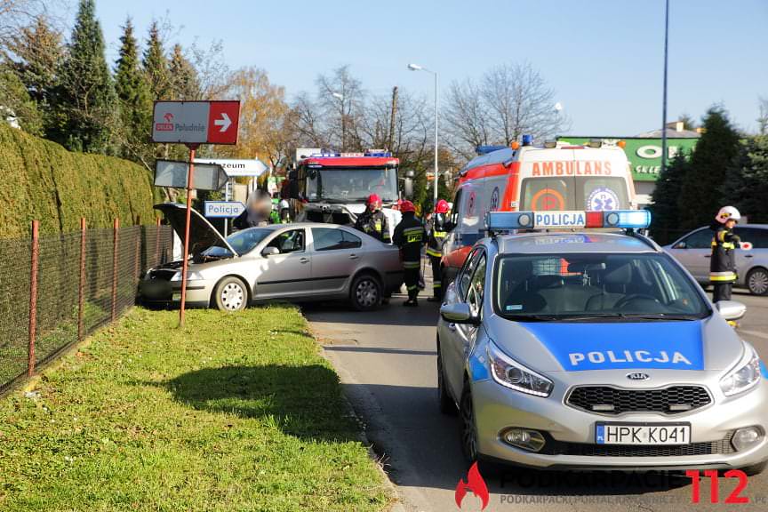 Zderzenie w Jedliczu dwóch samochodów