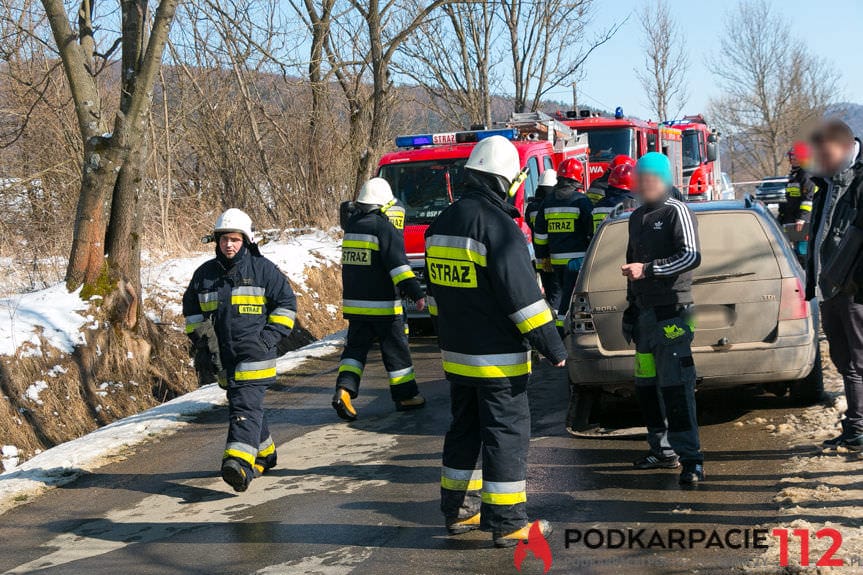 Zderzenie samochodu osobowego i dostawczego w Mszanie