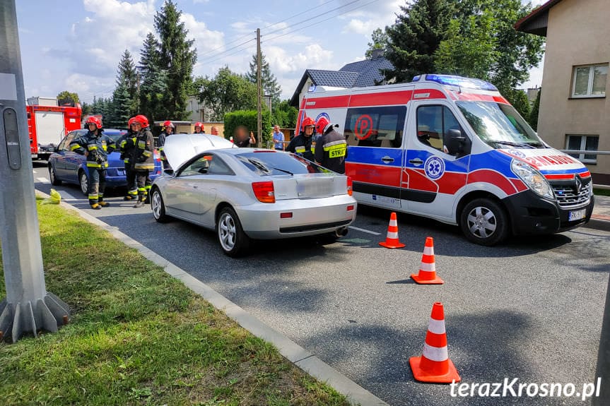 Najechanie na tył pojazdu na DK 28