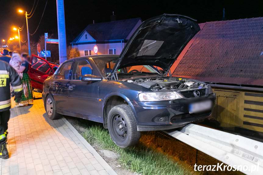 Zderzenie samochodów na Dukielskiej w Miejscu Piastowym