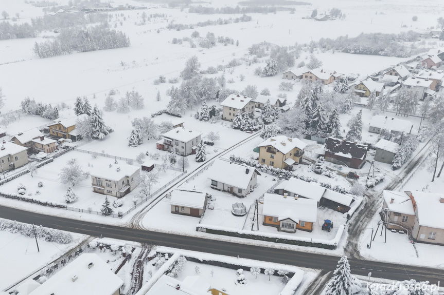 Zimowy krajobraz Zręcina na zdjęciach z drona