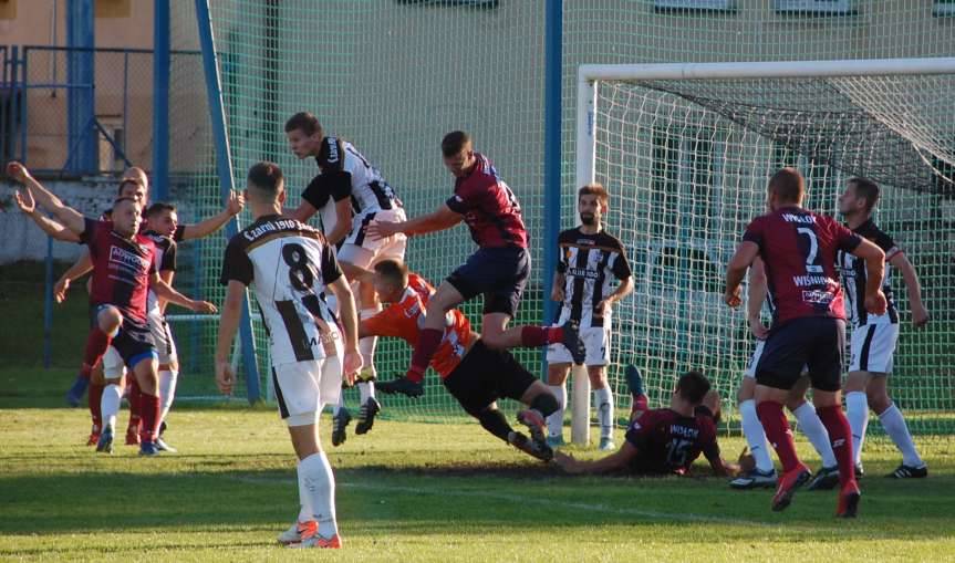 Piłka nożna. IV liga podkarpacka. Zły początek i jeszcze gorszy koniec Czarnych