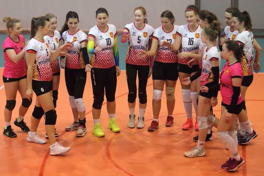 Siatkówka. Podkarpacka I Liga Kobiet. Jaślanki powalczyły z niepokonaną Lubczą Racławówka