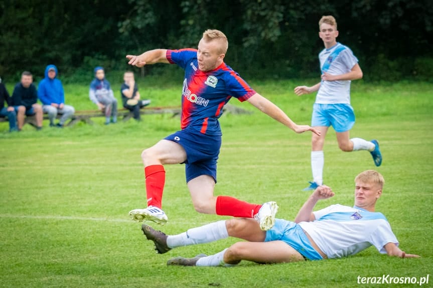 Zorza Łęki Dukielskie - Orzeł Faliszówka 0:2