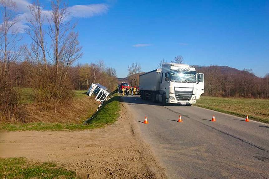 Zderzenie ciężarówek w Woli Cieklińskiej