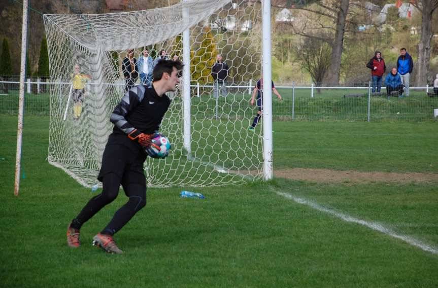 Piłka nożna. V liga. Lider przerwał passę Ostoi Kołaczyce