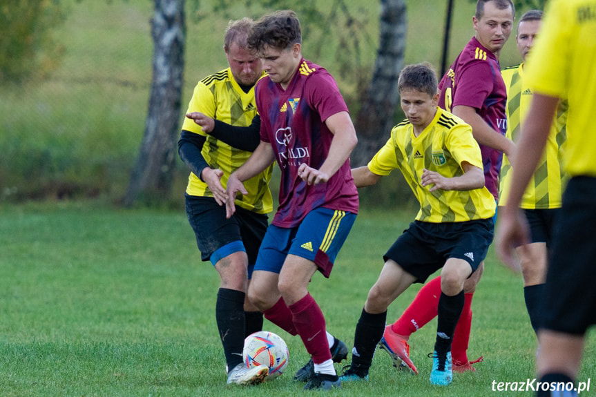 Tęcza Zręcin - Orzeł Bieździedza 2:0