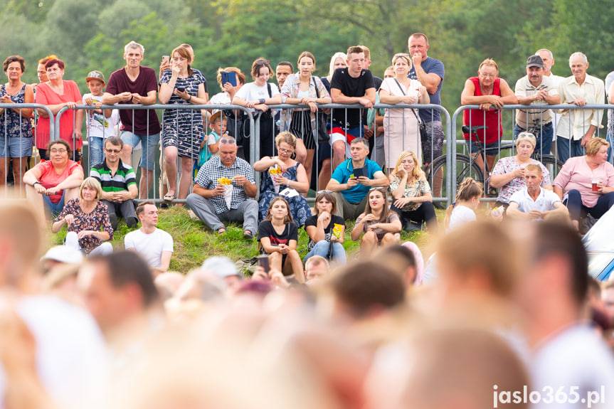 Bayer Full w Osieku Jasielskim