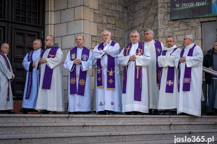 Ojciec Krzysztof Janas spoczął na Starym Cmentarzu w Jaśle