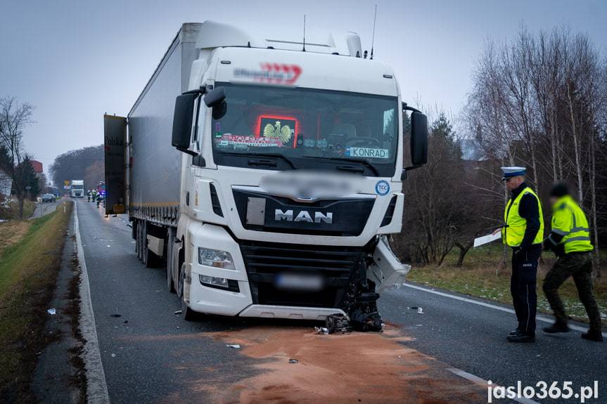Wypadek w Szebniach na DK28