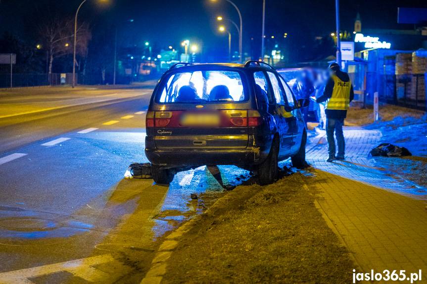Wypadek w Jaśle na Lwowskiej, potrącona 12-latka