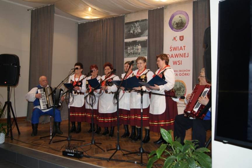 Świat Dawnej Wsi - wystawa w GOK w Tarnowcu