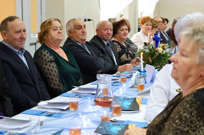 Świąteczne spotkanie klubów seniora