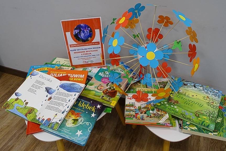 Wiosenne spotkanie z poezją w Klubie Czytających Rodzin 