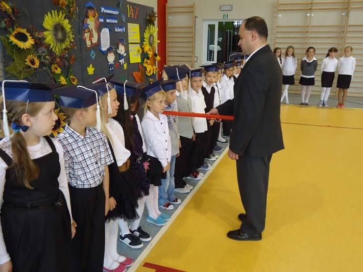Pasowanie na ucznia w Szkole Podstawowej w Kopytowej