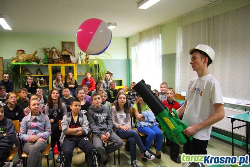 Nauki ścisłe w akcji, czyli II Piknik Naukowy w Gimnazjum w Świerzowej Polskiej