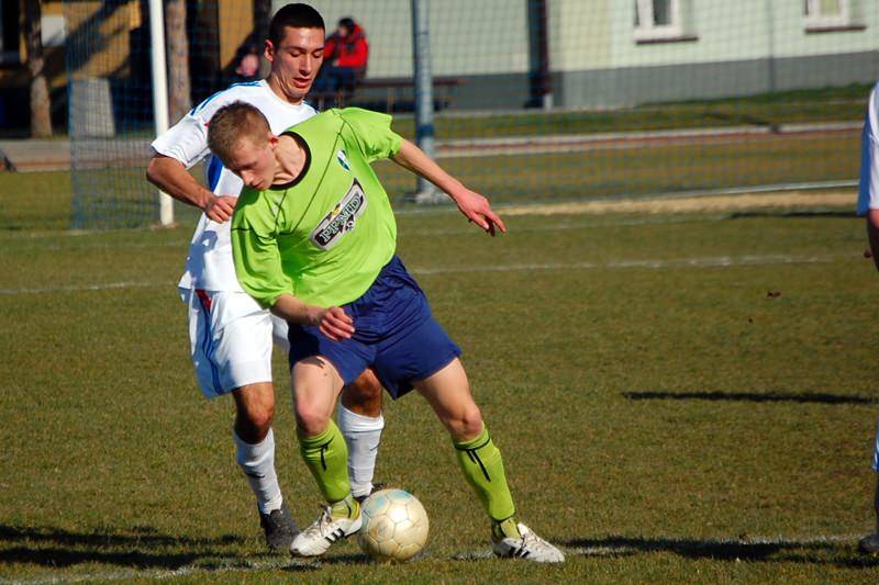 Jedność Niechobrz - Przełęcz Dukla 2:1