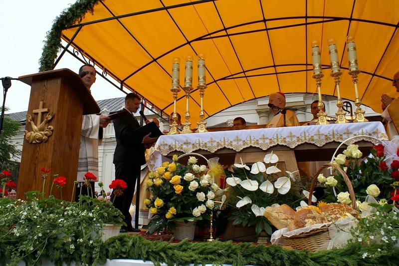 Uroczystości 600-lecia urodzin św. Jana z Dukli