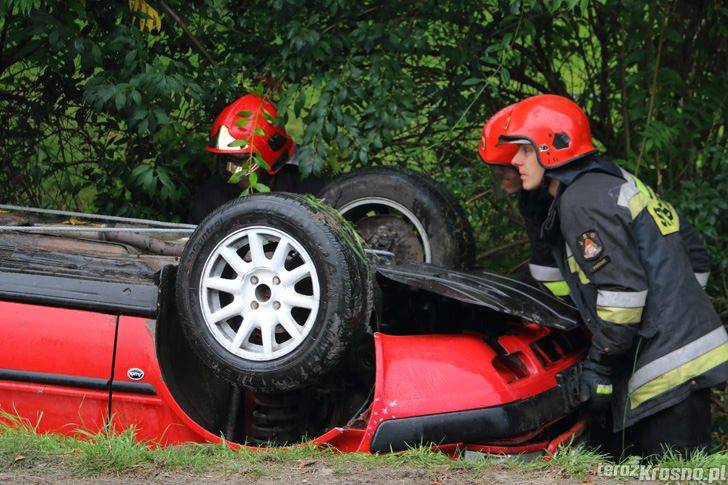 Dachowanie Audi w Węglówce