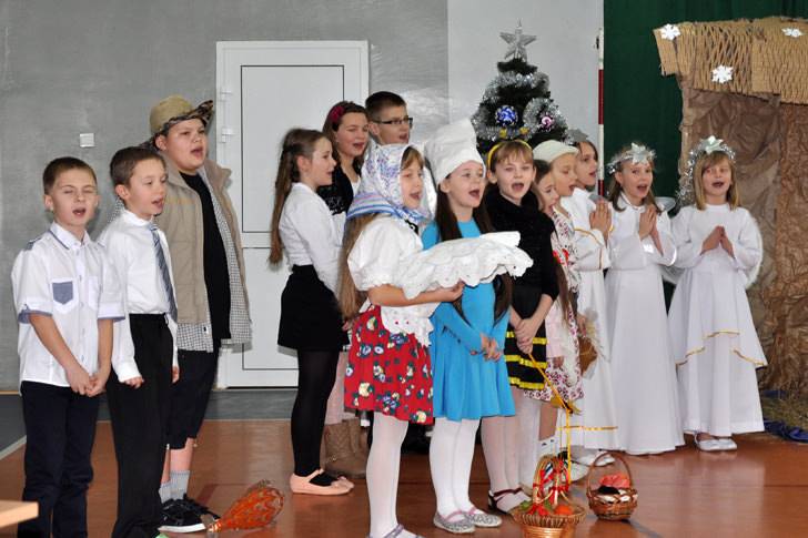 Jasełka i wigilia w Szkole Podstawowej w Świerzowej Polskiej